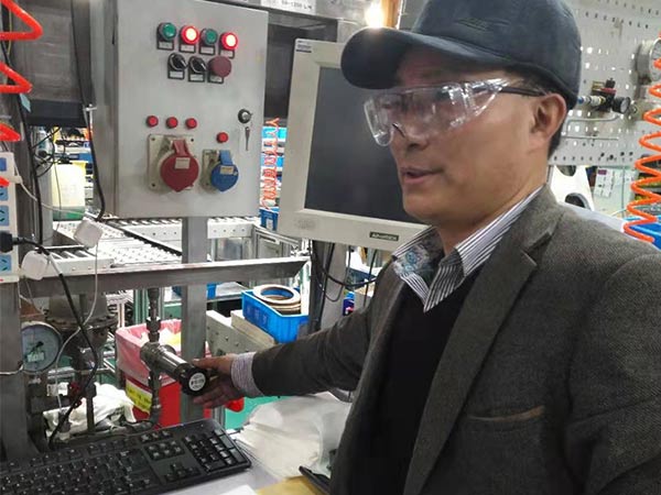 上海知名企业采购10台卫生级蜜桃性爱视频网站和高压蜜桃性爱视频网站